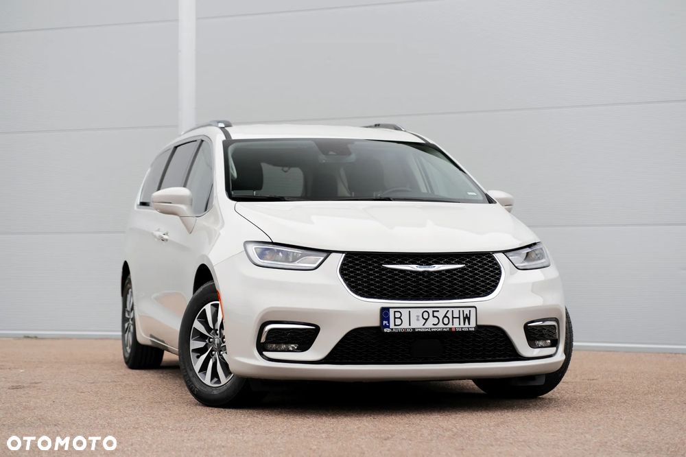 Chrysler Pacifica - 37