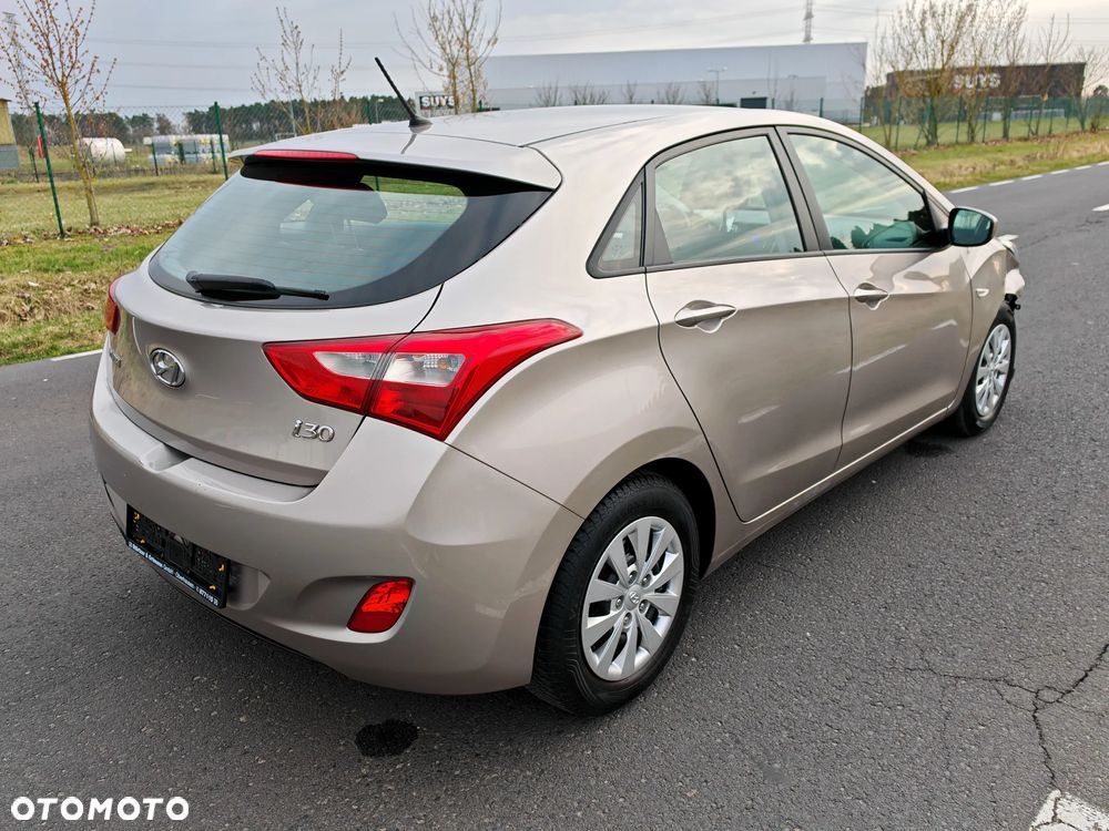 Hyundai i30 1.4 Trend - 5