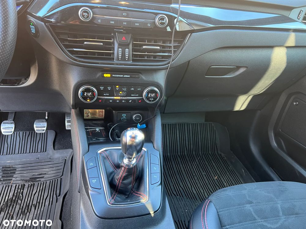 Ford Kuga 1.5 EcoBoost FWD ST-Line X - 16