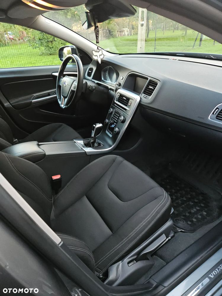 Volvo V60 D3 Drive-E Kinetic - 7