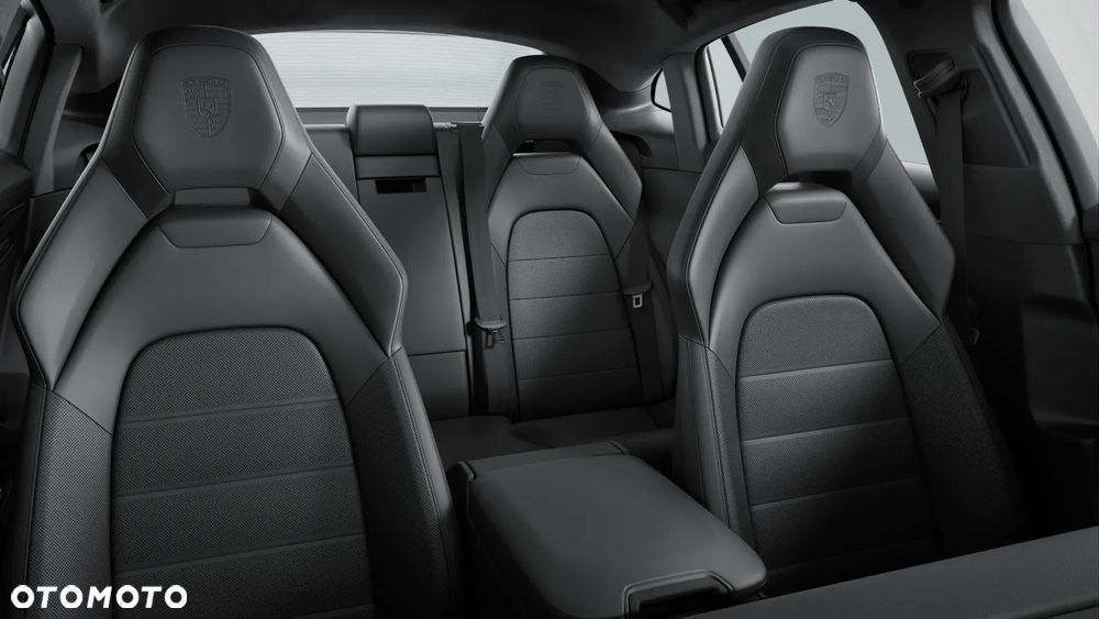 Porsche Panamera 4 E-Hybrid - 8