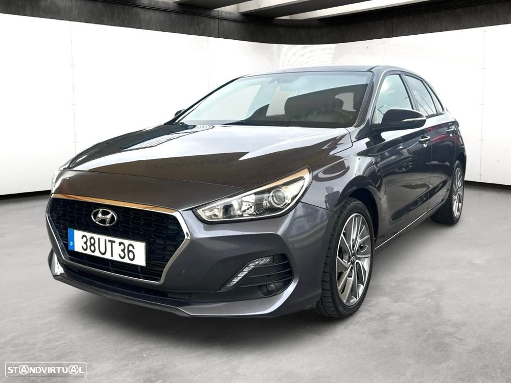 Hyundai i30 1.6 CRDi Blue Comfort+Navi DCT - 2
