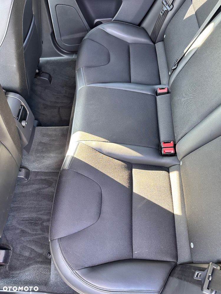 Volvo XC 60 D3 Momentum - 8