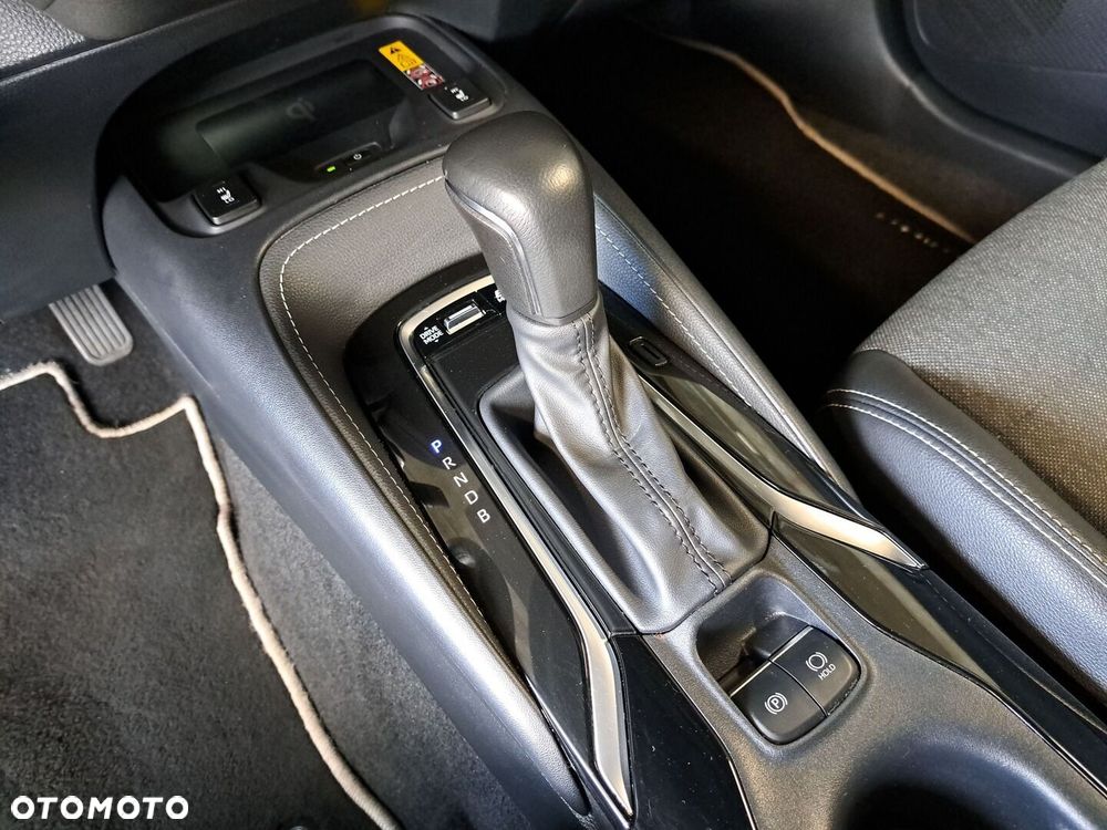 Toyota Corolla 1.8 Hybrid Style - 30