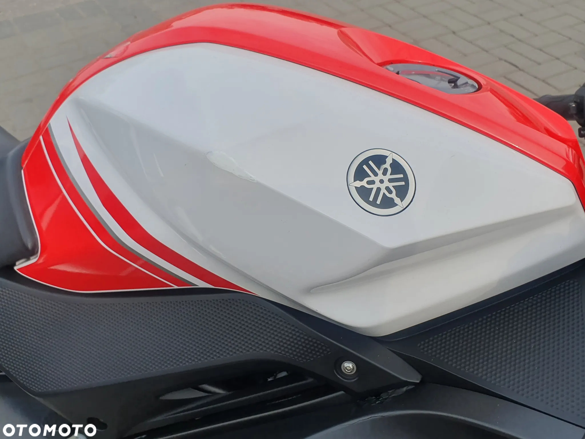 Yamaha YZF - 18