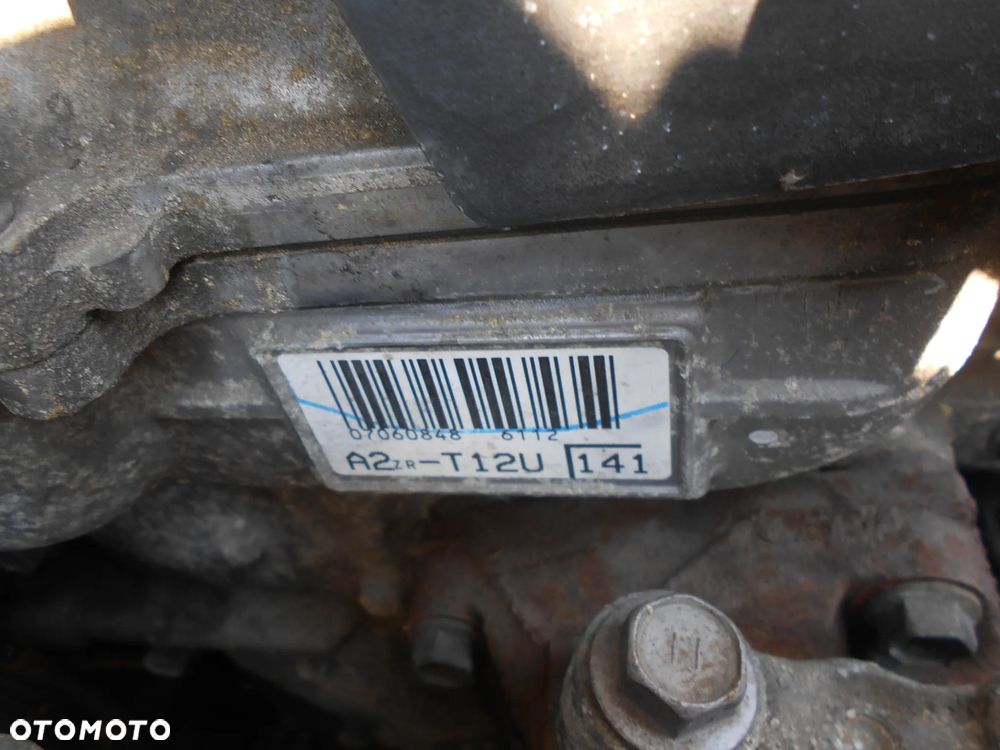 TOYOTA AVENSIS  T27 2009-2012R 2012R KOMBI KOD LAKIERU 8U5 1.8 VVT-I BENZYNA  A2ZR-T12U  108KW 146 KM SILNIK SKRZYNIA  BIEGOW EC60 BLOTNIK DZWI MASKA KLAPA ZAWIESZENIE LAMPY  ROLETA  HAK ZDERZA CZUJNIKI PDC GRILL PODSUFITKA - 32