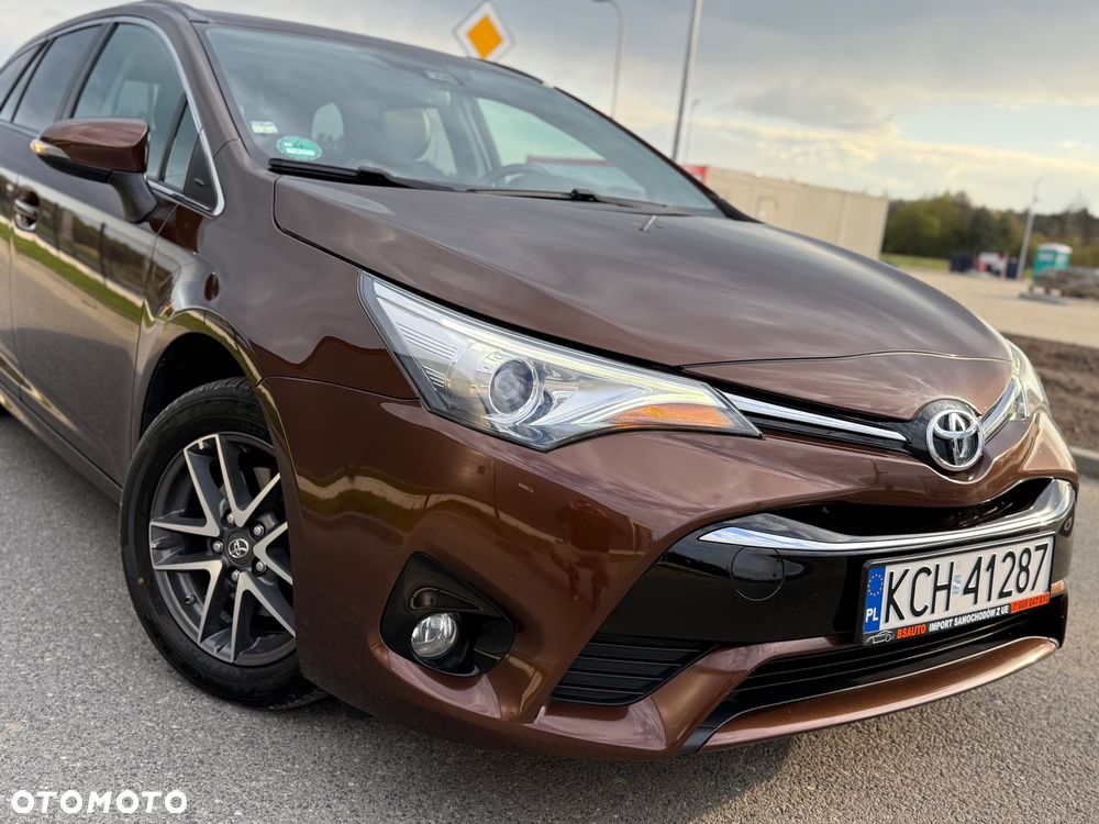 Toyota Avensis Touring Sports 1.8 Edition S+ - 12