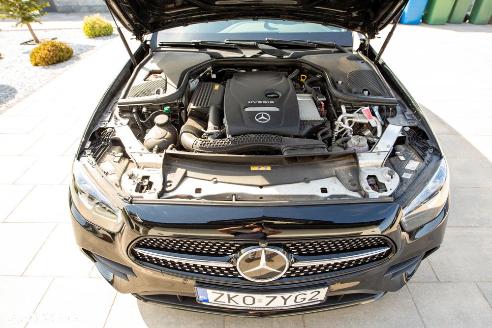 Mercedes-Benz Klasa E 300 4Matic 9G-TRONIC AMG Line - 11