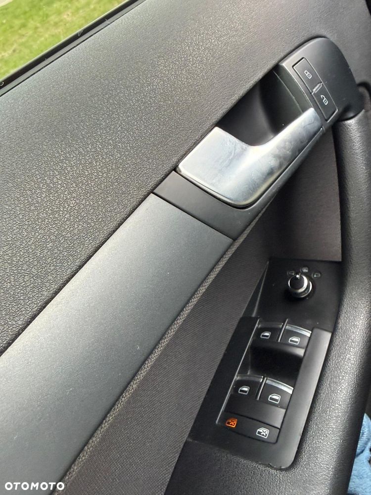 Audi A3 Sportback 1.6 TDI DPF Ambition - 6