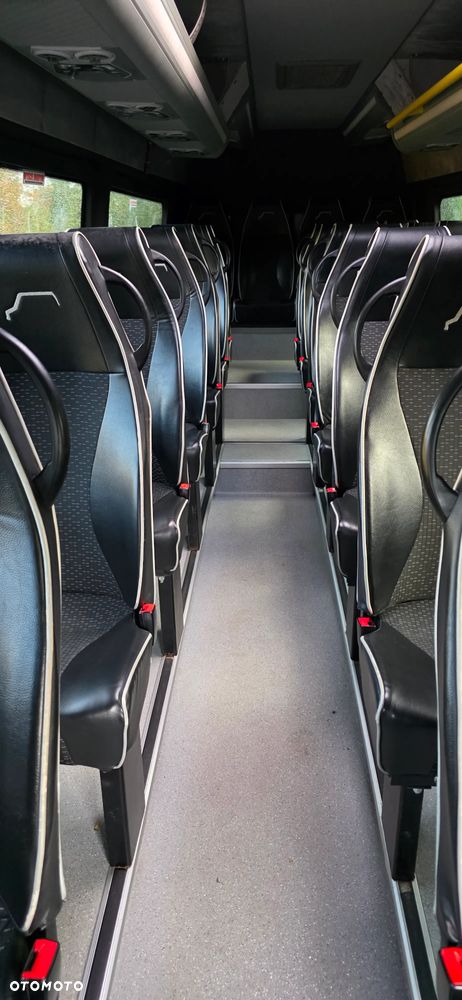 Mercedes-Benz Sprinter - 7