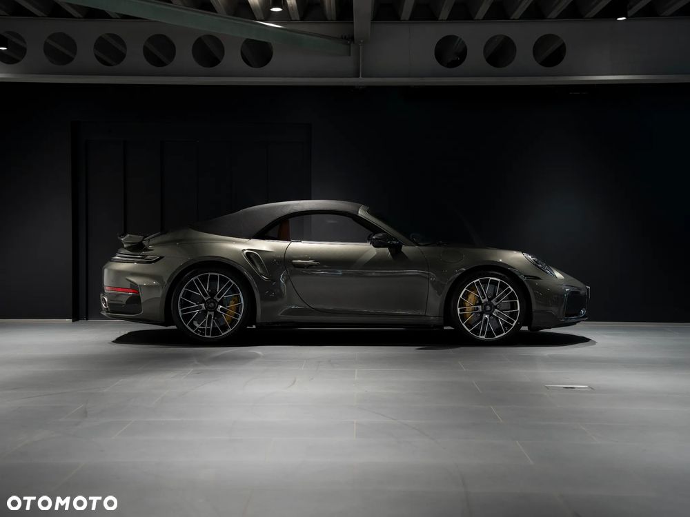 Porsche 911 Carrera Turbo S - 6