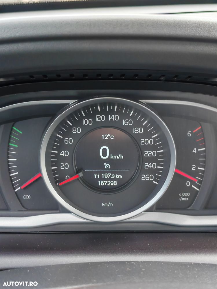 Volvo XC 60 D3 Geartronic Momentum - 13