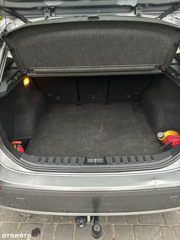 BMW X1 sDrive18d xLine - 9