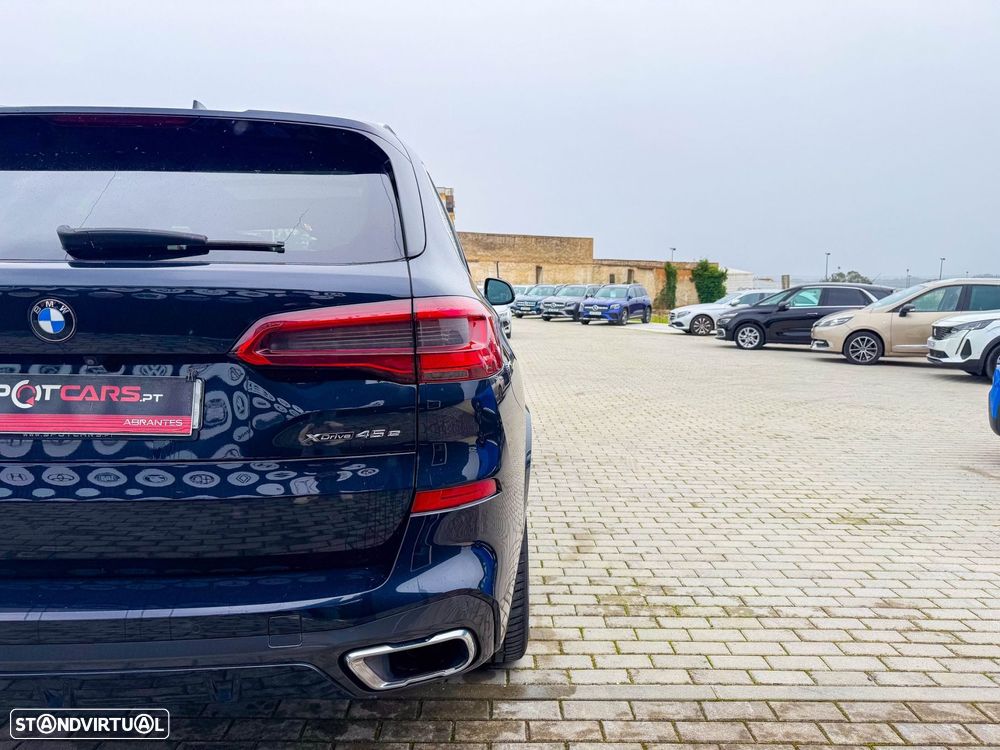 BMW X5 45 e xDrive Pack M - 38