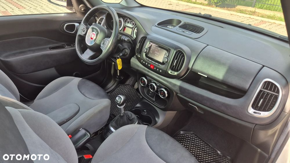 Fiat 500L 1.4 16V Urban Edition - 20