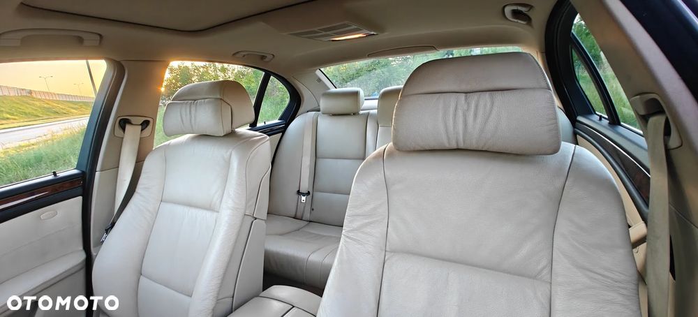BMW Seria 5 530d xDrive - 25