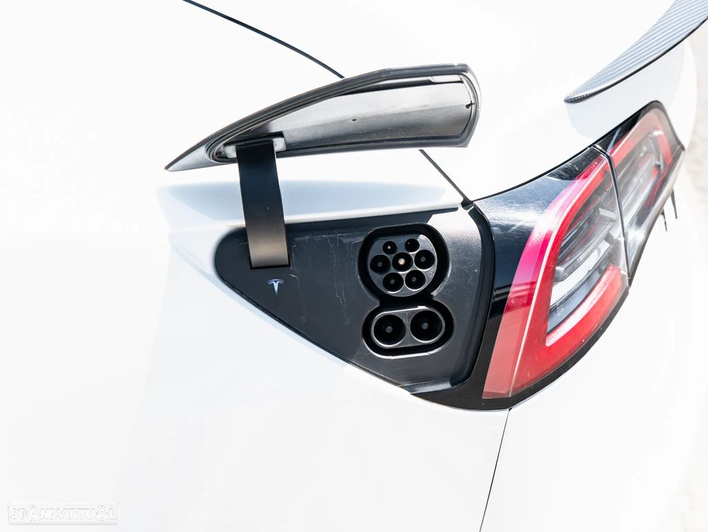 Tesla Model 3 Performance Dual Motor AWD - 35