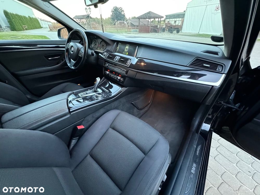 BMW Seria 5 520d - 6