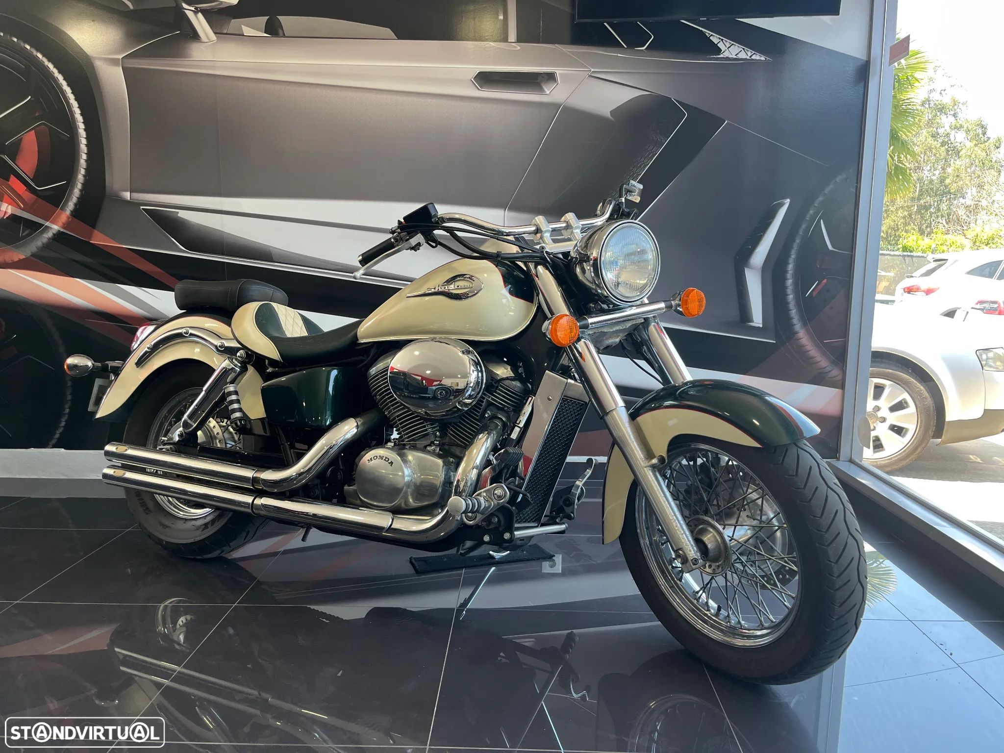 Honda Shadow 750 American Classic Edition - 1