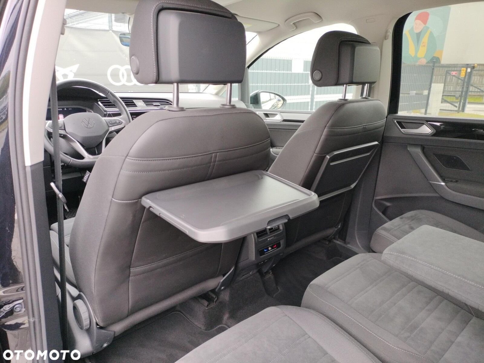 Volkswagen Touran 2.0 TDI BMT Highline DSG - 28