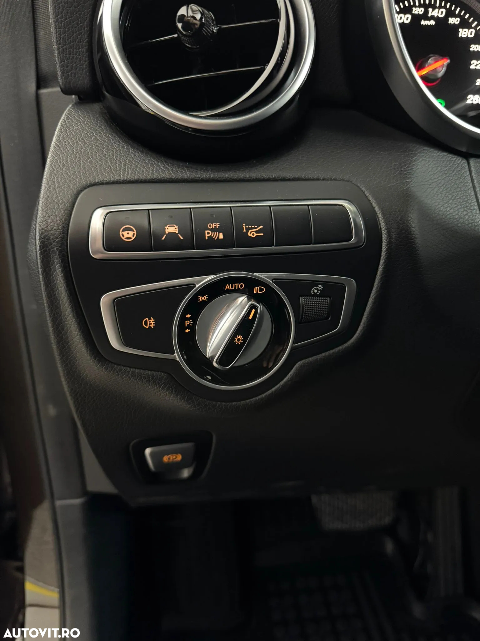 Mercedes-Benz GLC 250 d 4MATIC - 19