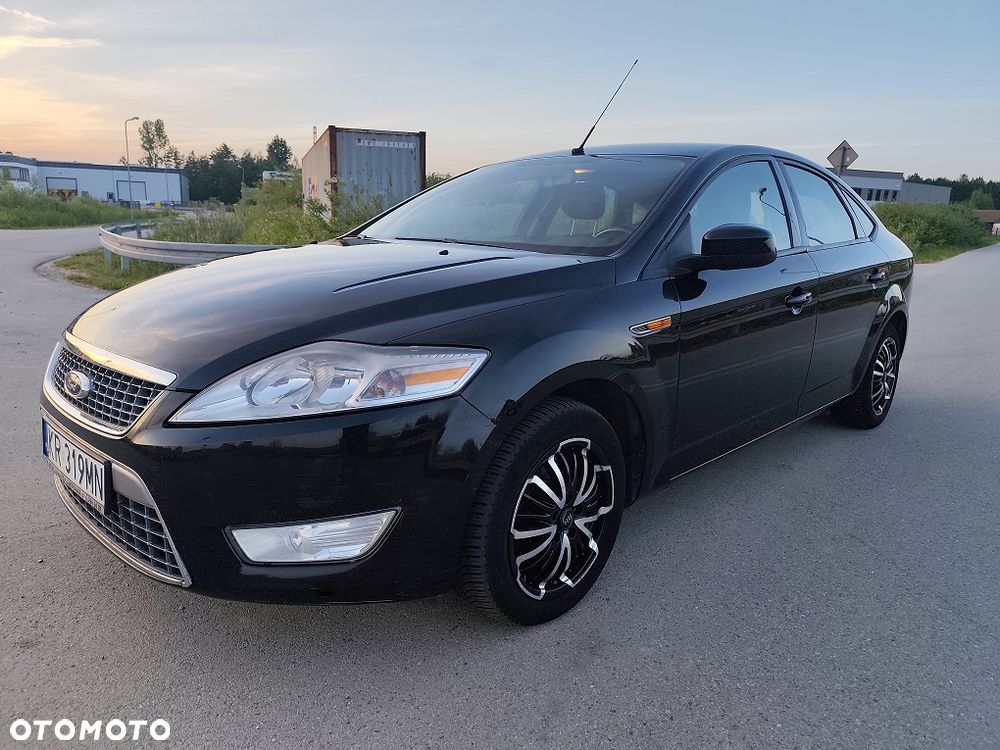 Ford Mondeo 1.6 Ghia - 1