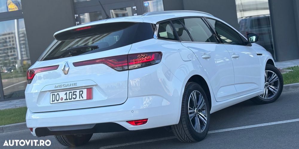 Renault Megane BLUE dCi 115 INTENS - 11