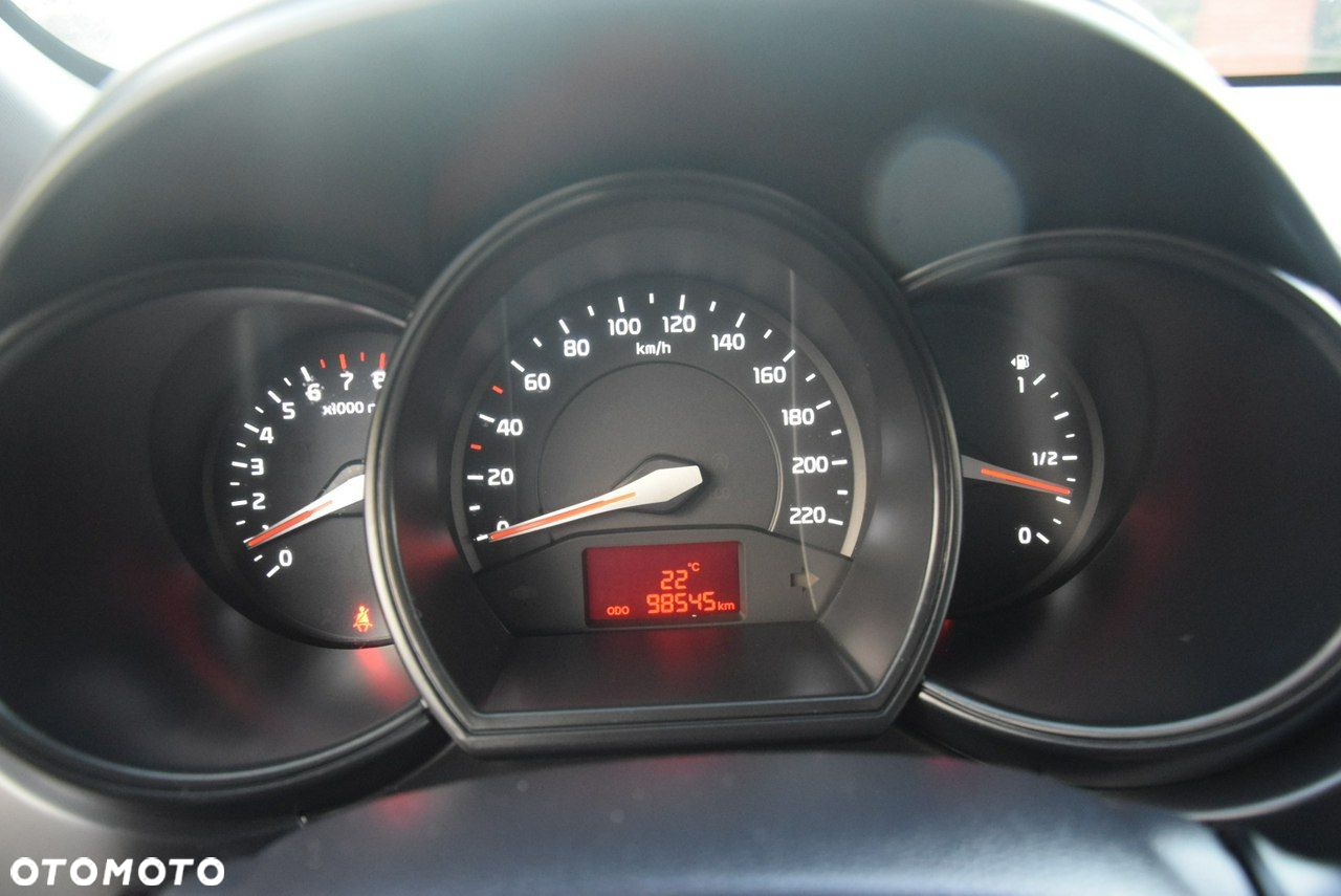 Kia Rio - 27
