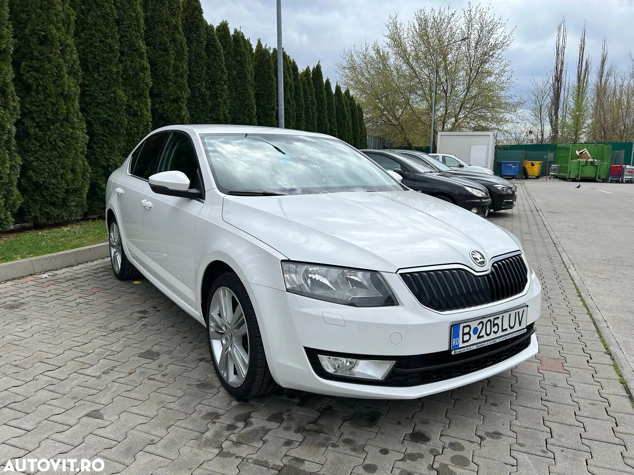 Skoda Octavia 2.0 TDI DSG Style - 1
