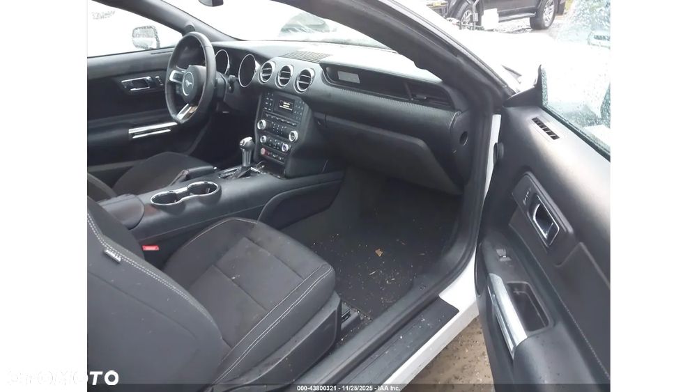 Ford Mustang 3.7 V6 - 6