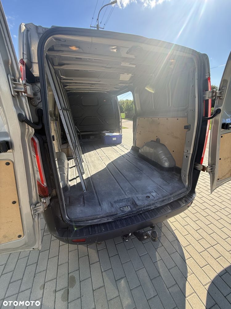 Ford Transit Custom - 14