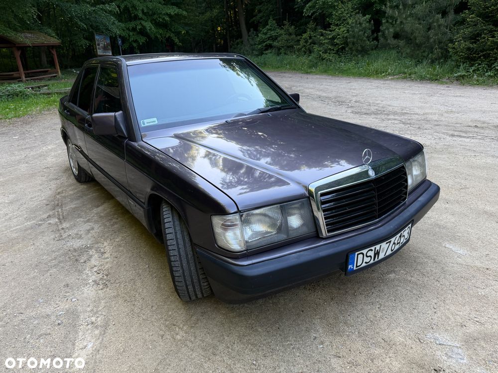 Mercedes-Benz W201 (190) - 13