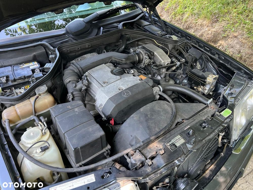 Mercedes-Benz W124 (1984-1993) - 13