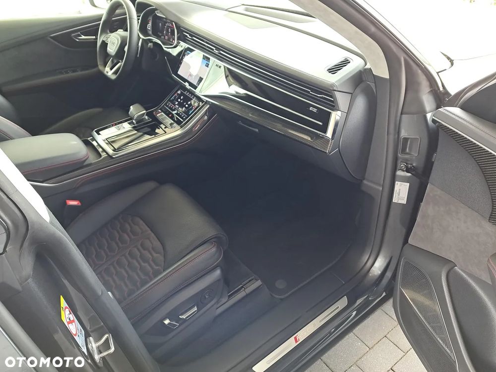 Audi RS Q8 - 12