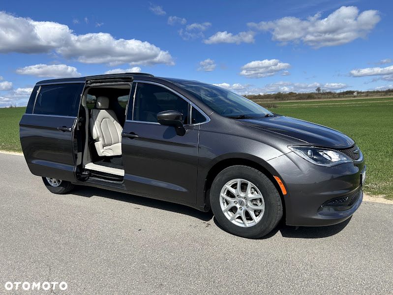 Chrysler Pacifica - 18