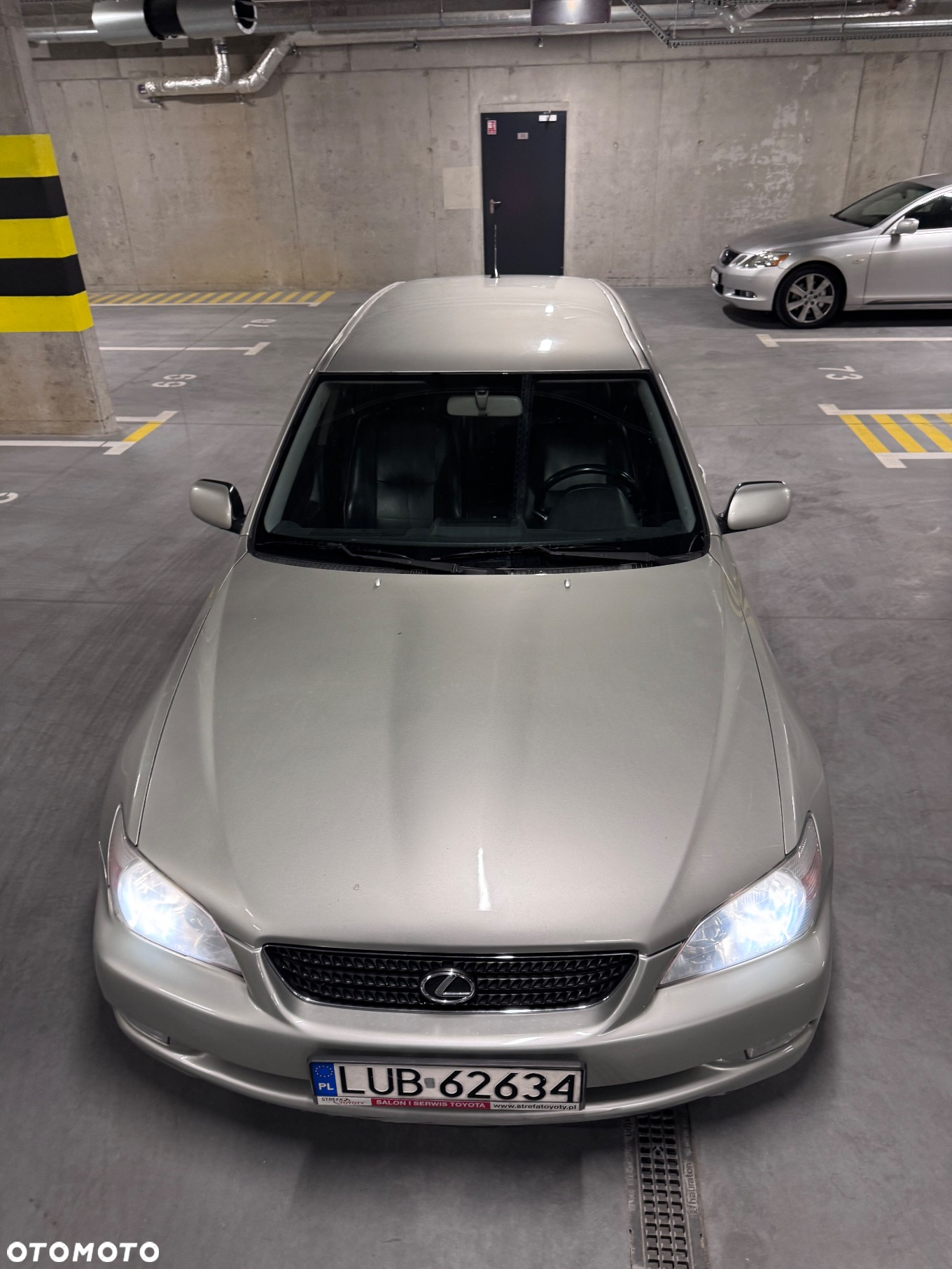 Lexus IS 200 SportCross - 18