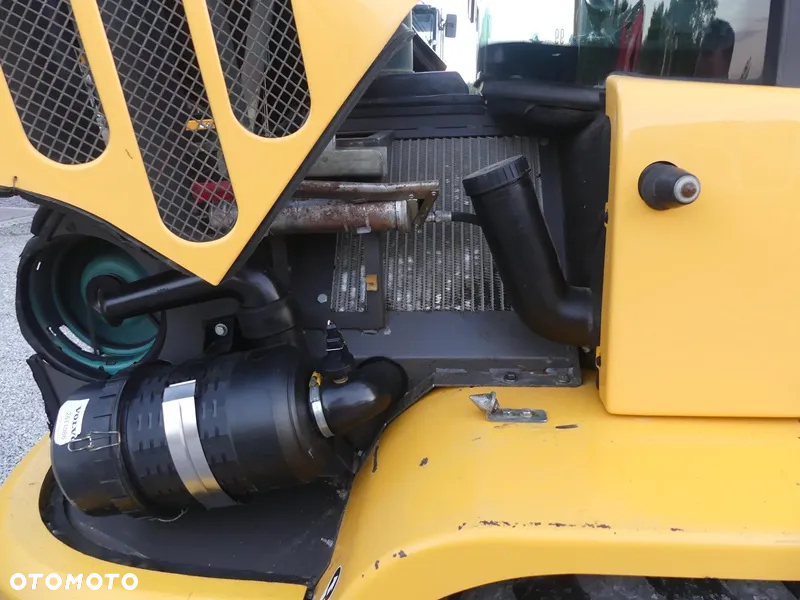 Volvo L30B PRO / Z Niemiec / 2011r / Ładny Stan / - 18