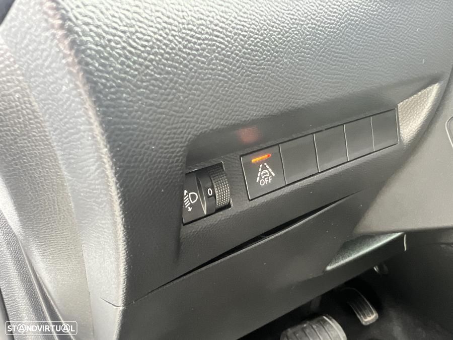 Peugeot e-208 50 kWh Allure Pack - 17