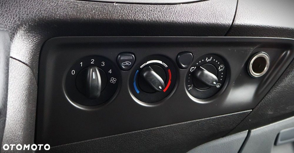 Ford Transit - 23