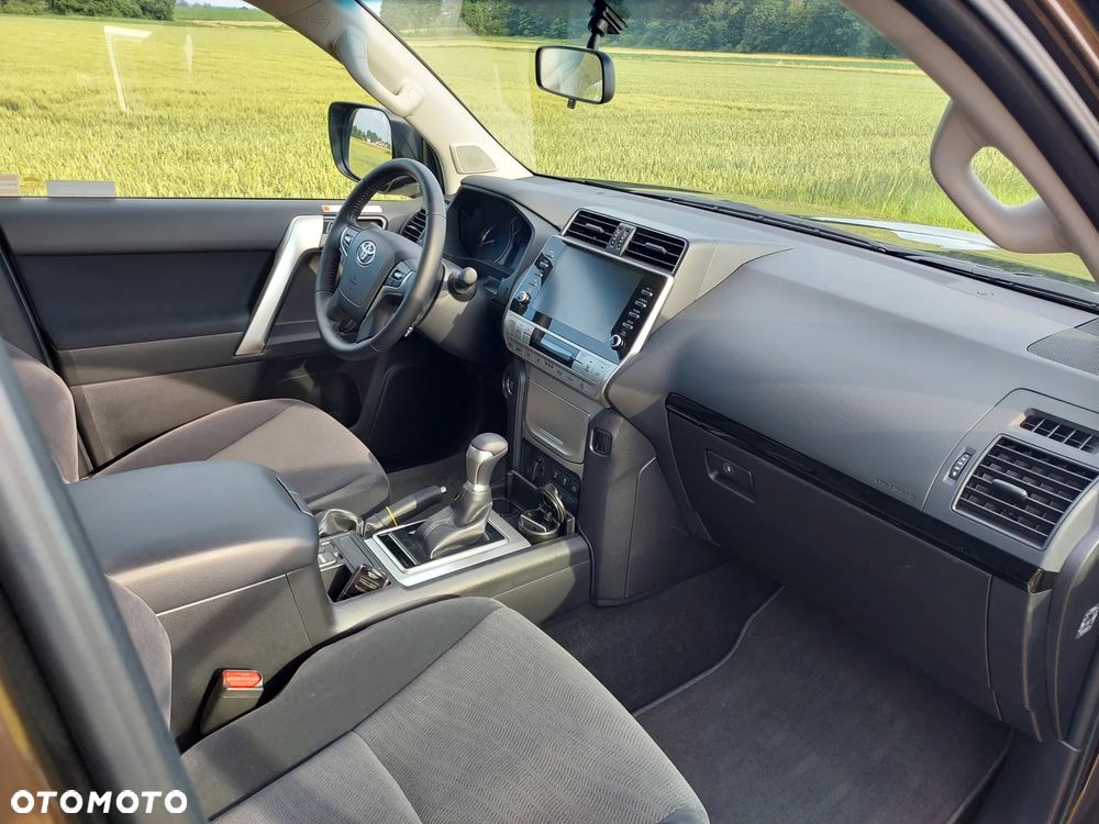 Toyota Land Cruiser LC 2.8 D-4D Prado - 7