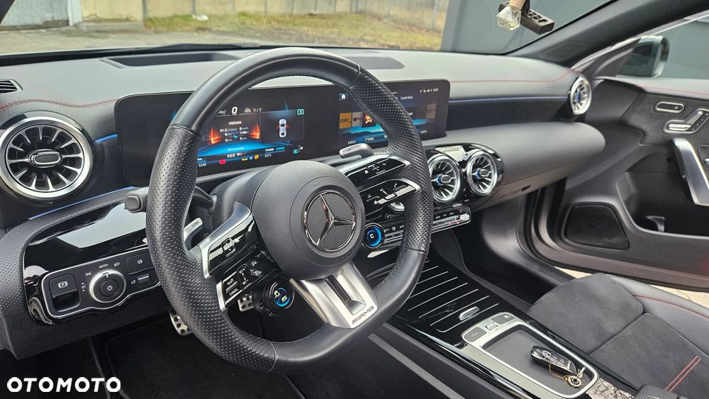 Mercedes-Benz CLA AMG 35 mHEV 4-Matic 8G-DCT - 4
