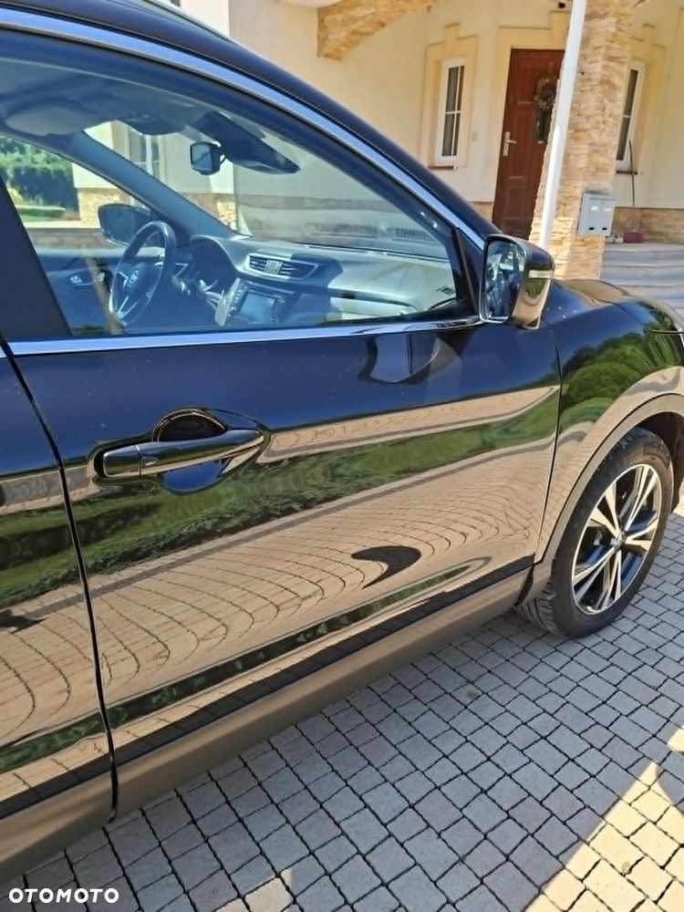 Nissan Qashqai 1.3 DIG-T N-Connecta DCT - 3