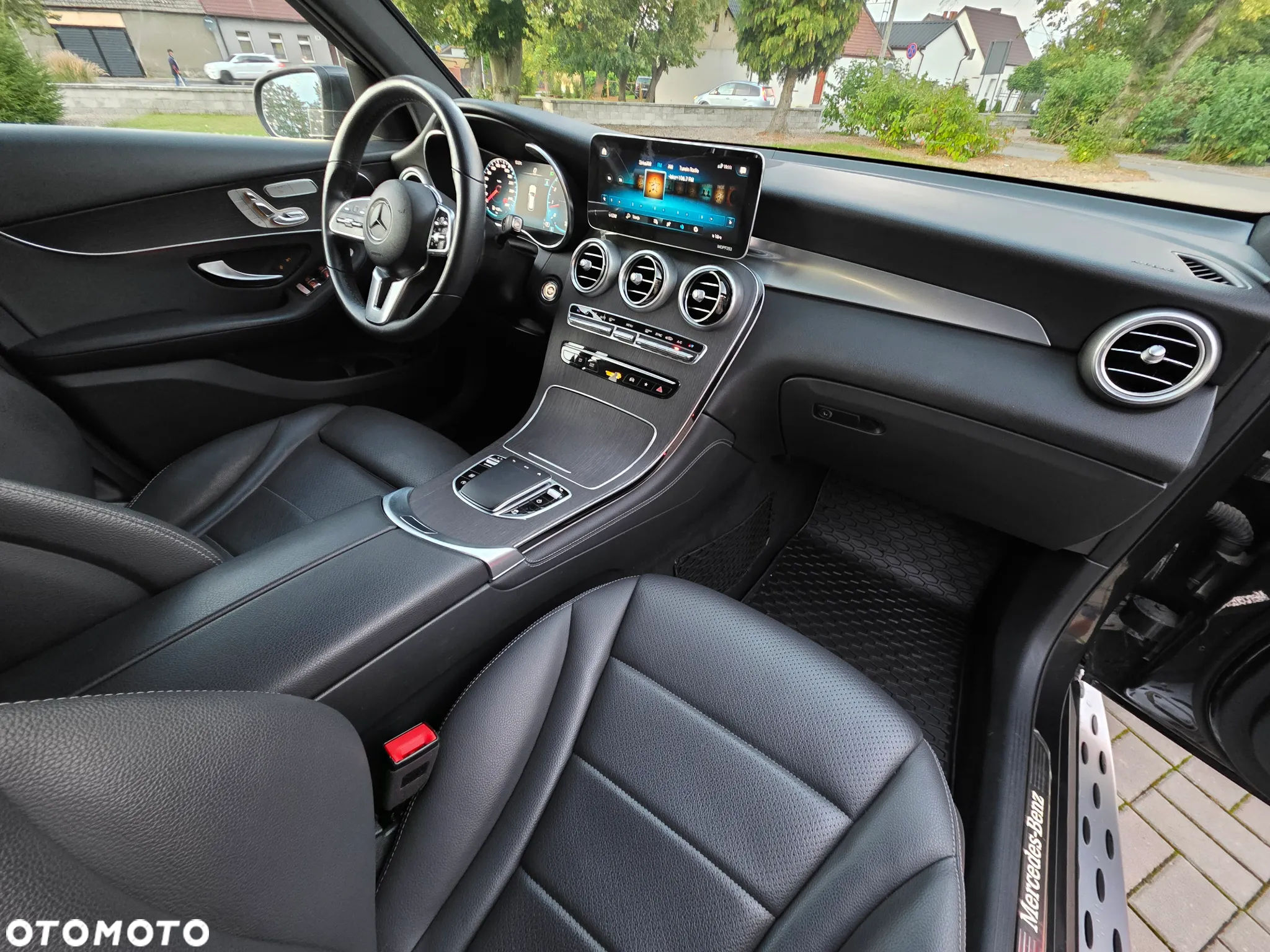 Mercedes-Benz GLC 300 4Matic 9G-TRONIC - 15