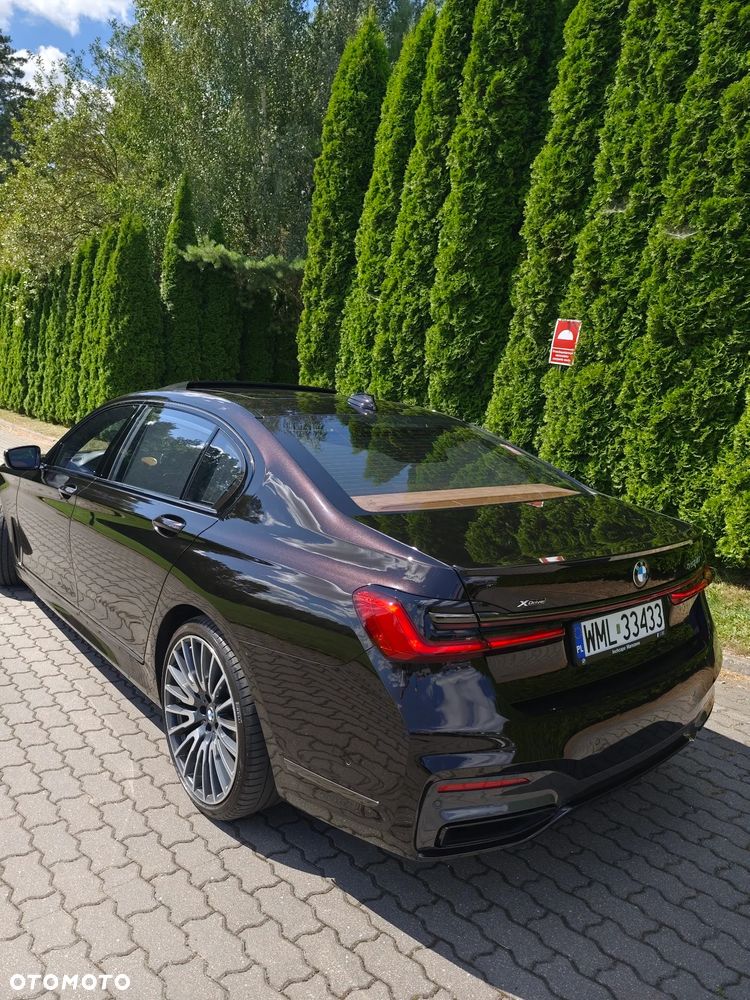 BMW Seria 7 750Li xDrive - 18