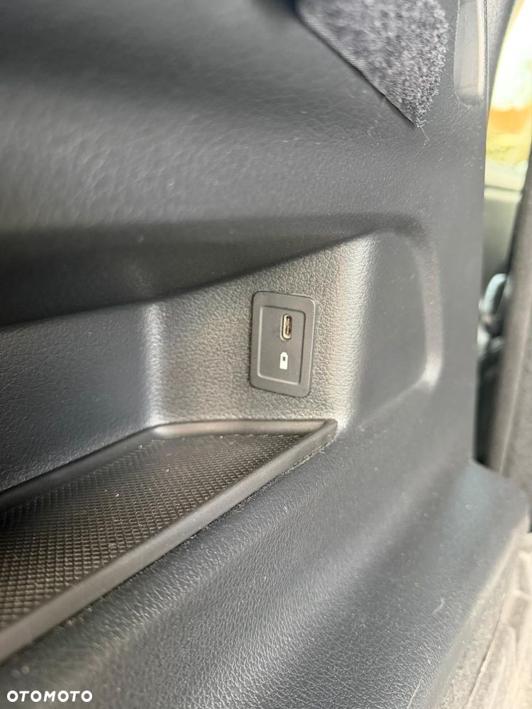 Mercedes-Benz GLB 250 4-Matic 8G-DCT - 13