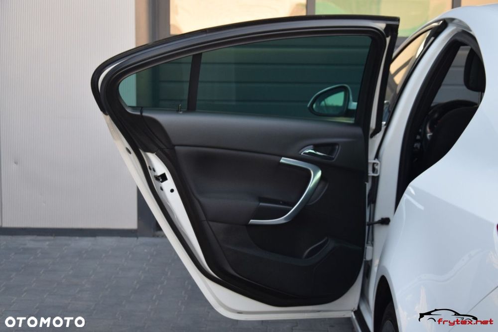 Opel Insignia - 19