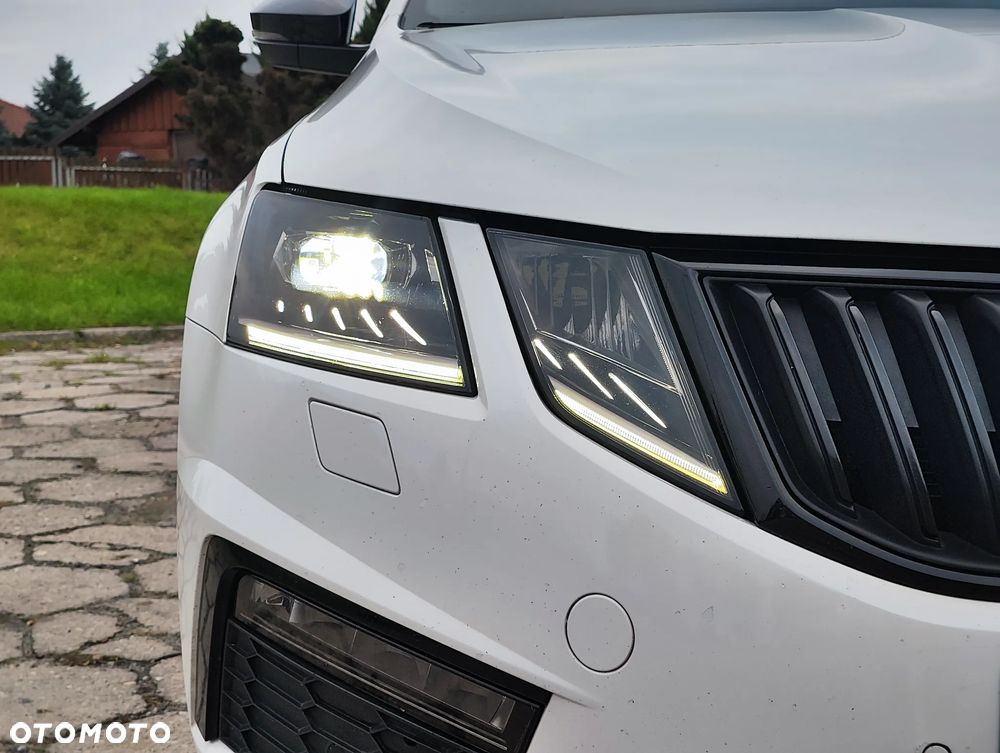 Skoda Octavia 2.0 TDI DSG RS - 12
