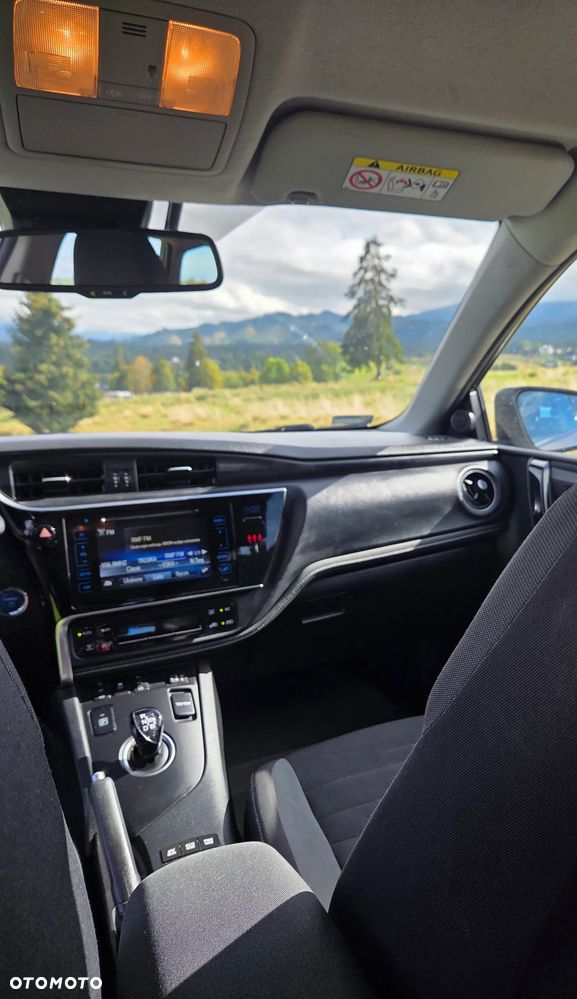 Toyota Auris Hybrid 135 Premium - 18