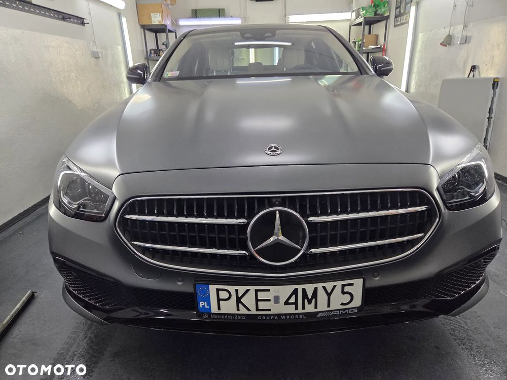 Mercedes-Benz Klasa E 300 d 4-Matic Exclusive - 27
