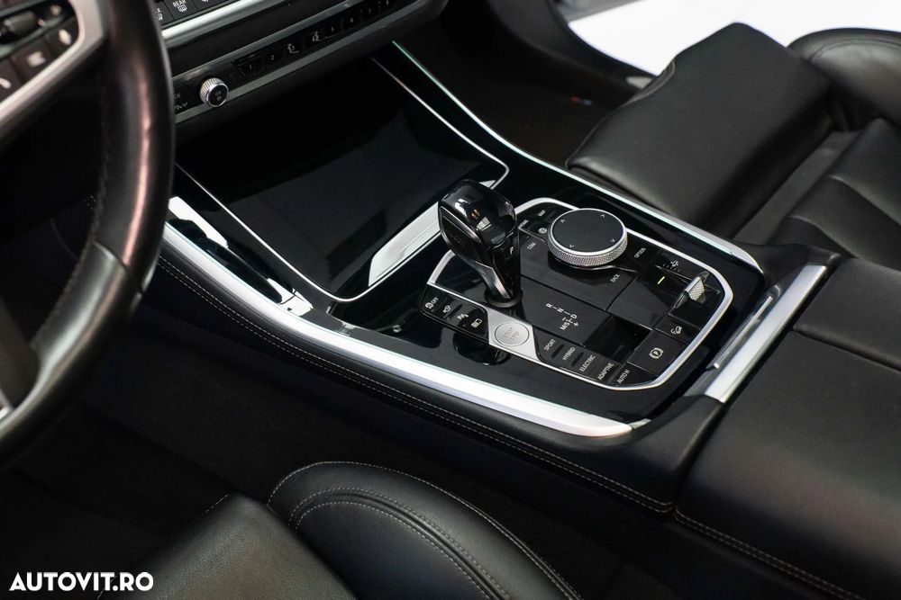 BMW X5 xDrive45e - 26